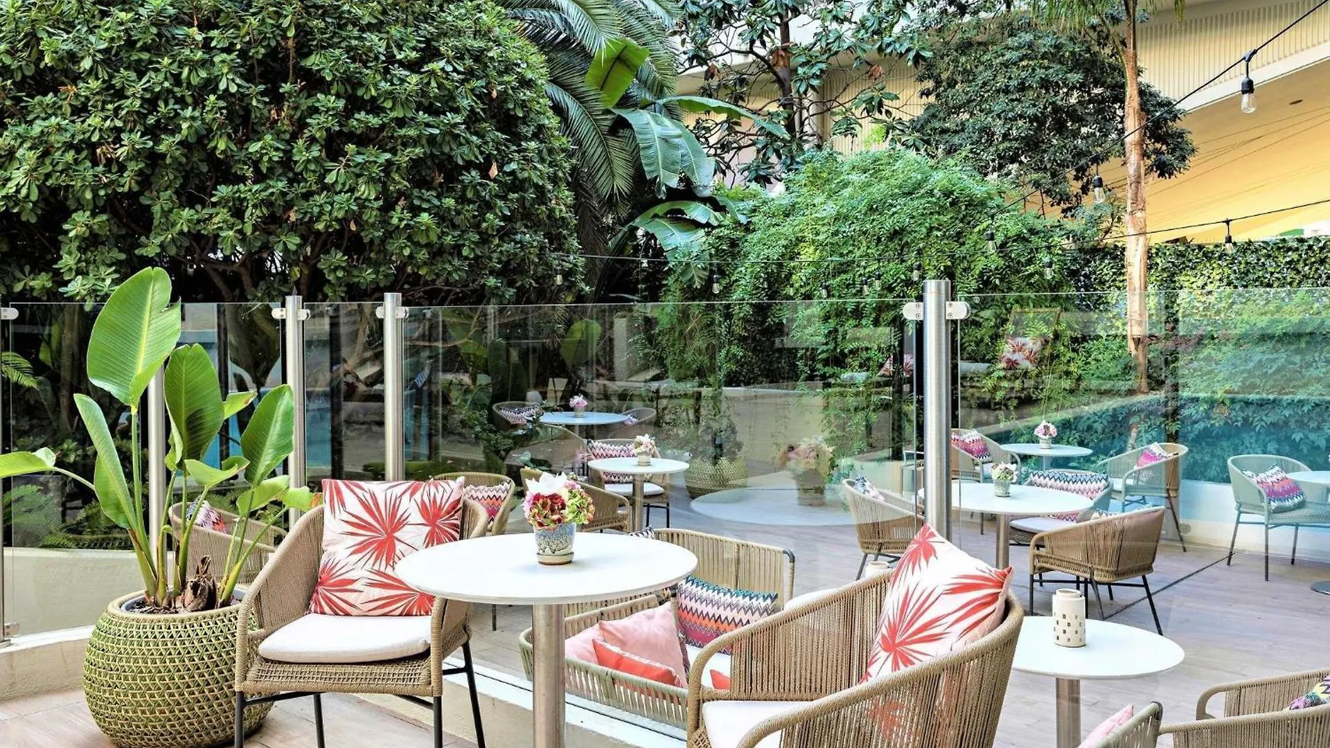 Croisette Beach Hotel Cannes - Mgallery Collection