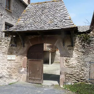 https://chambre-dhotes-cadravals-belcastel.midi-pyreneeshotels.com